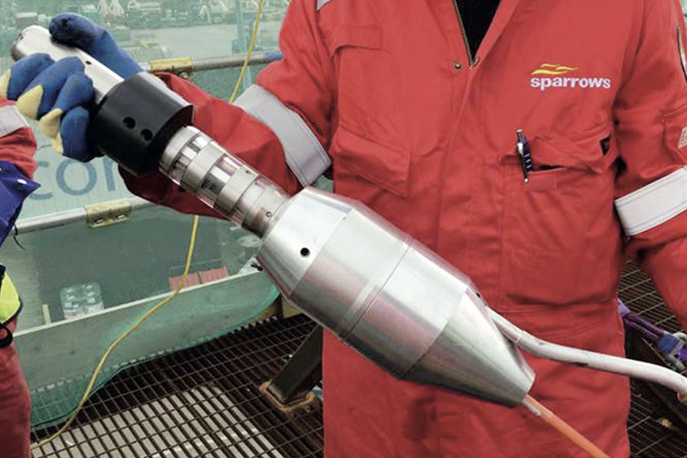 Caisson video inspection and simultaneous cleaning system - Altrad Sparrows